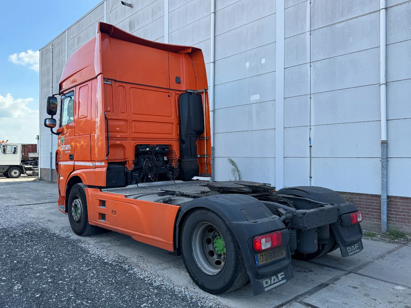 DAF XF 450 4X2 EURO 6 SKIRTS STANDKLIMA - Gjysmë-kamion: foto 5 DAF XF 450 4X2 EURO 6 SKIRTS STANDKLIMA - Gjysmë-kamion: foto 5