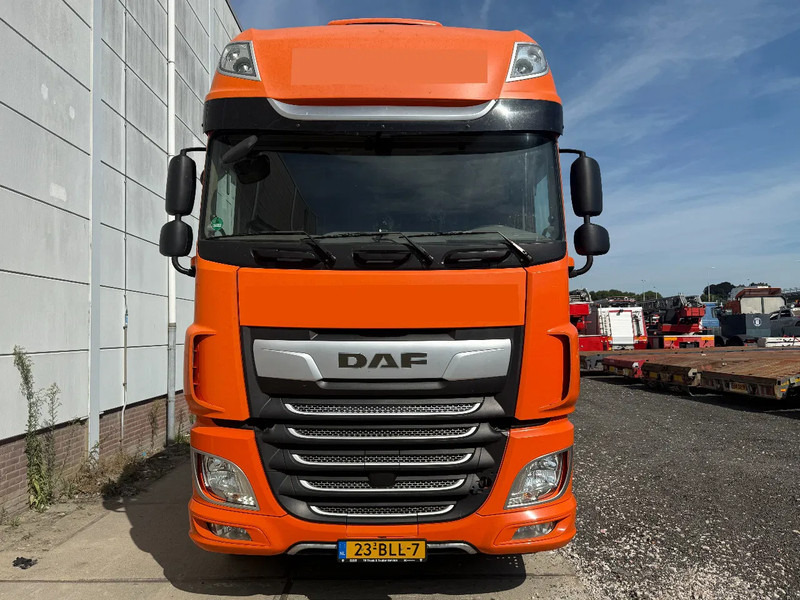 DAF XF 450 4X2 - EURO 6 SKIRTS STANDKLIMA - Gjysmë-kamion: foto 3 DAF XF 450 4X2 - EURO 6 SKIRTS STANDKLIMA - Gjysmë-kamion: foto 3