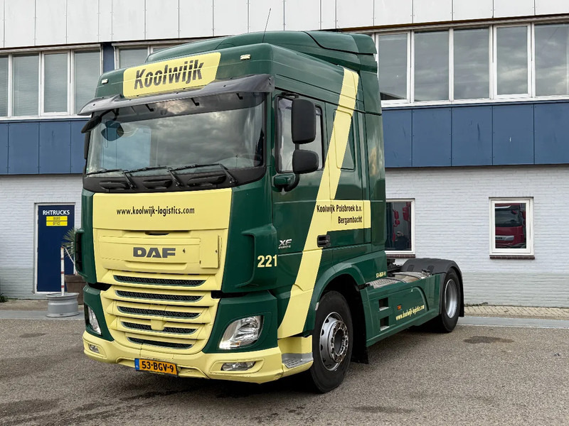 DAF XF 460 4X2 EURO 6 - FULL SPOILERS - NL REGISTRATION - Gjysmë-kamion: foto 1 DAF XF 460 4X2 EURO 6 - FULL SPOILERS - NL REGISTRATION - Gjysmë-kamion: foto 1