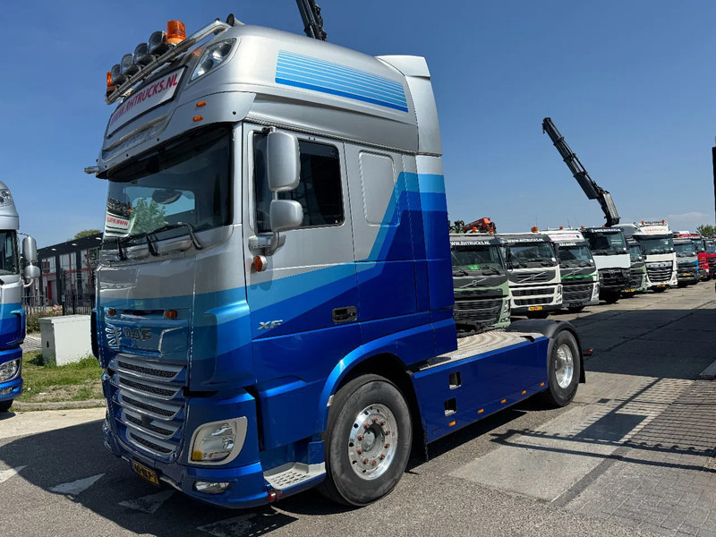 DAF XF 480 4X2 EURO 6 SKIRTS STANDKLIMA HYDRAULIC - Gjysmë-kamion: foto 1 DAF XF 480 4X2 EURO 6 SKIRTS STANDKLIMA HYDRAULIC - Gjysmë-kamion: foto 1