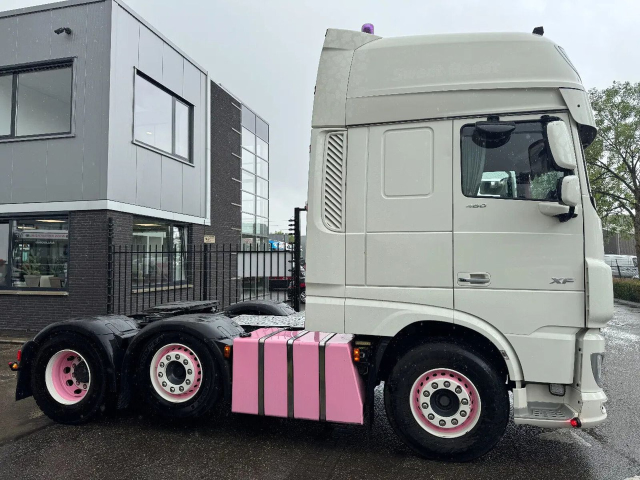 DAF XF 480 6X2 - EURO 6 + LIFT/STEERING AXLE + RETAR - Gjysmë-kamion: foto 4 DAF XF 480 6X2 - EURO 6 + LIFT/STEERING AXLE + RETAR - Gjysmë-kamion: foto 4