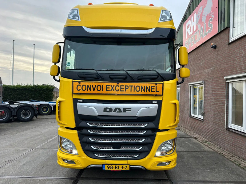 DAF XF 530 8X4 140 TON 384000 KM - Gjysmë-kamion: foto 3 DAF XF 530 8X4 140 TON 384000 KM - Gjysmë-kamion: foto 3