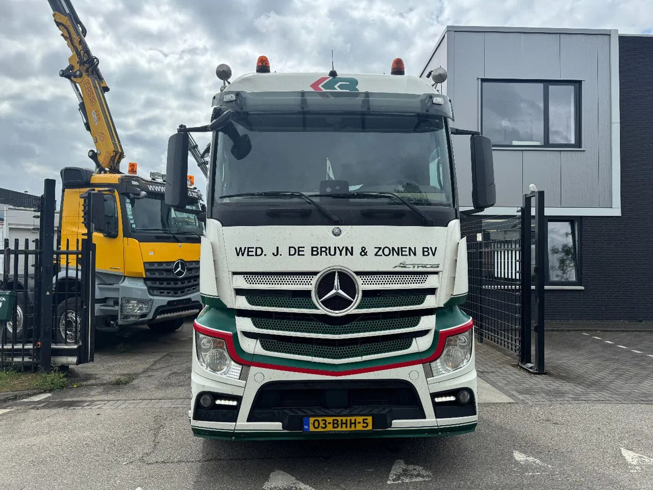 Mercedes-Benz Actros 1940 4X2 - EURO 6 + FULL SPOILER - Gjysmë-kamion: foto 2 Mercedes-Benz Actros 1940 4X2 - EURO 6 + FULL SPOILER - Gjysmë-kamion: foto 2