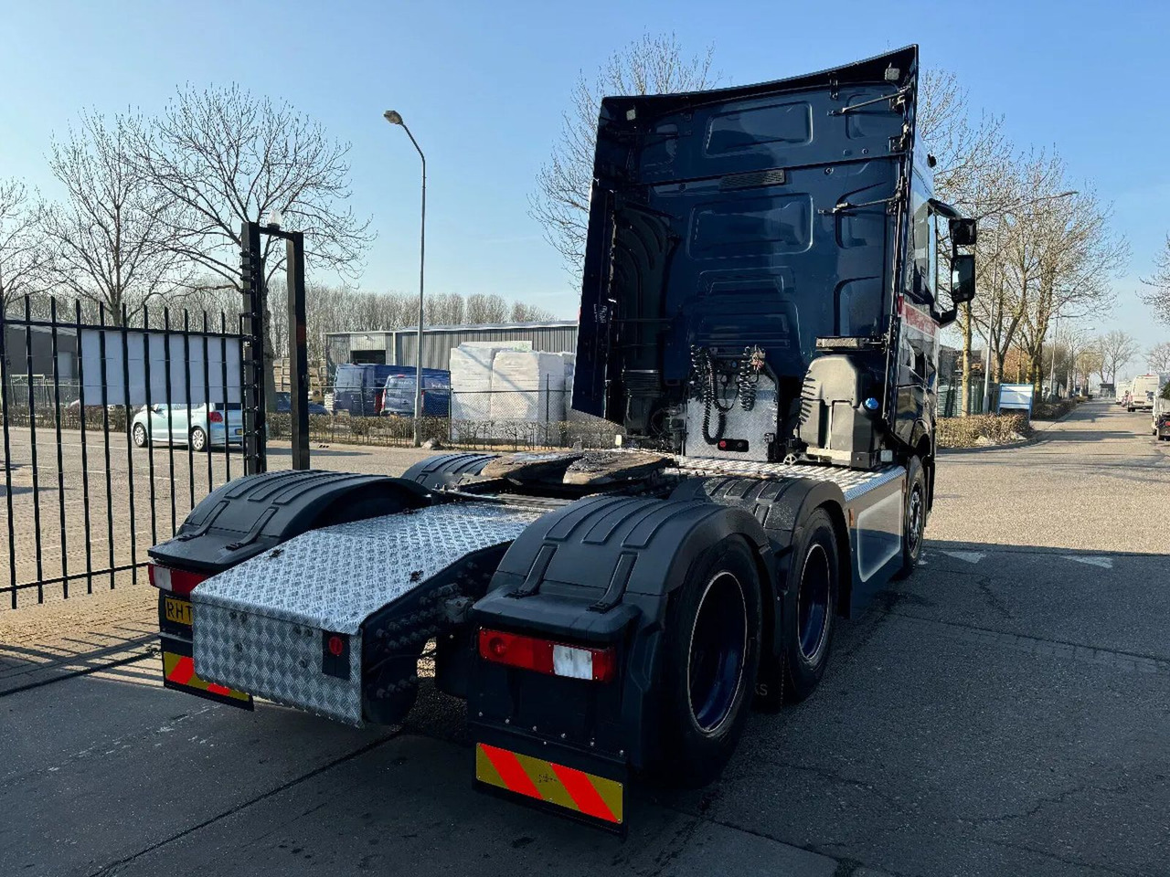 Renault T520 6X2 EURO 6 HYDRAULIC BOOGIE - Gjysmë-kamion: foto 5 Renault T520 6X2 EURO 6 HYDRAULIC BOOGIE - Gjysmë-kamion: foto 5