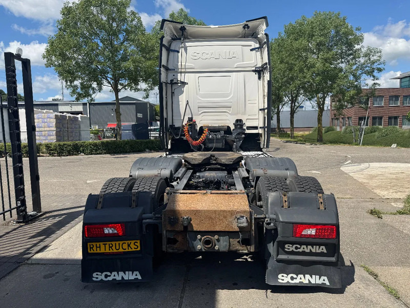 Scania R520 V8 NGS 6X4 EURO 6 - Gjysmë-kamion: foto 5 Scania R520 V8 NGS 6X4 EURO 6 - Gjysmë-kamion: foto 5