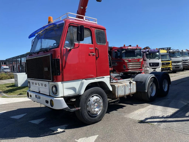Volvo F 89 6X2 - F89TURBO6 - Gjysmë-kamion: foto 1 Volvo F 89 6X2 - F89TURBO6 - Gjysmë-kamion: foto 1
