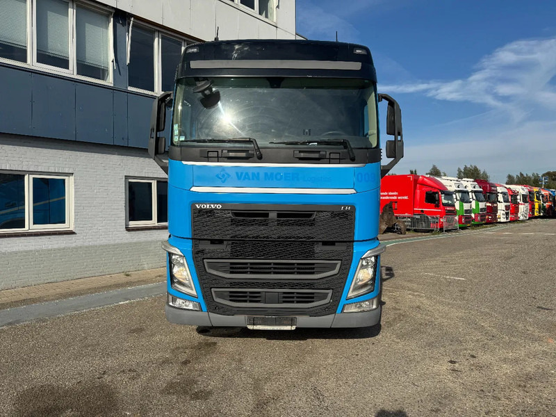 Volvo FH 460 4X2 EURO 6 I-SHIFT DOUBLE TANK - Gjysmë-kamion: foto 2 Volvo FH 460 4X2 EURO 6 I-SHIFT DOUBLE TANK - Gjysmë-kamion: foto 2