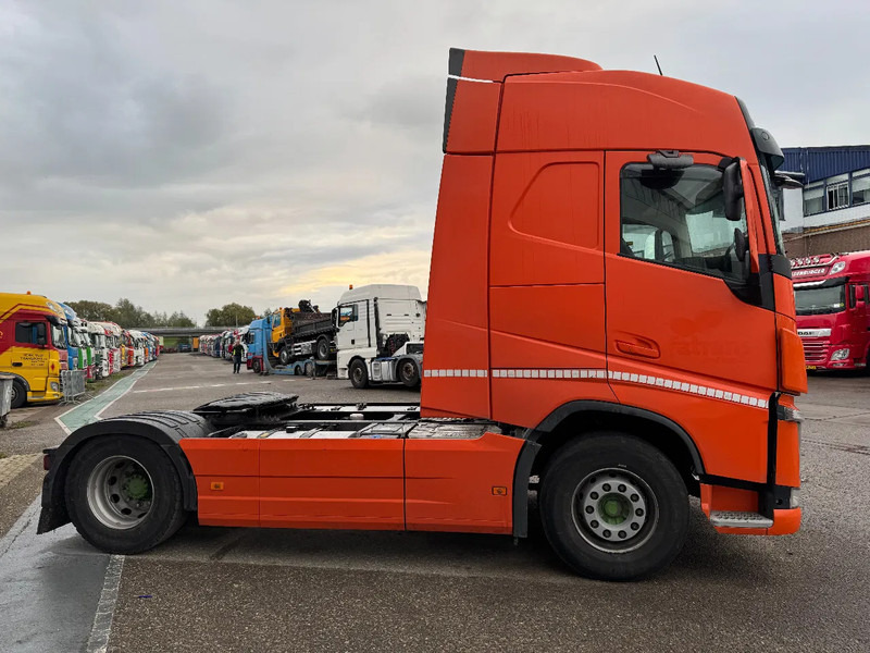 Volvo FH 460 4X2 EURO 6 KB CHASSIS SKIRTS STANDKLIMA - Gjysmë-kamion: foto 4 Volvo FH 460 4X2 EURO 6 KB CHASSIS SKIRTS STANDKLIMA - Gjysmë-kamion: foto 4