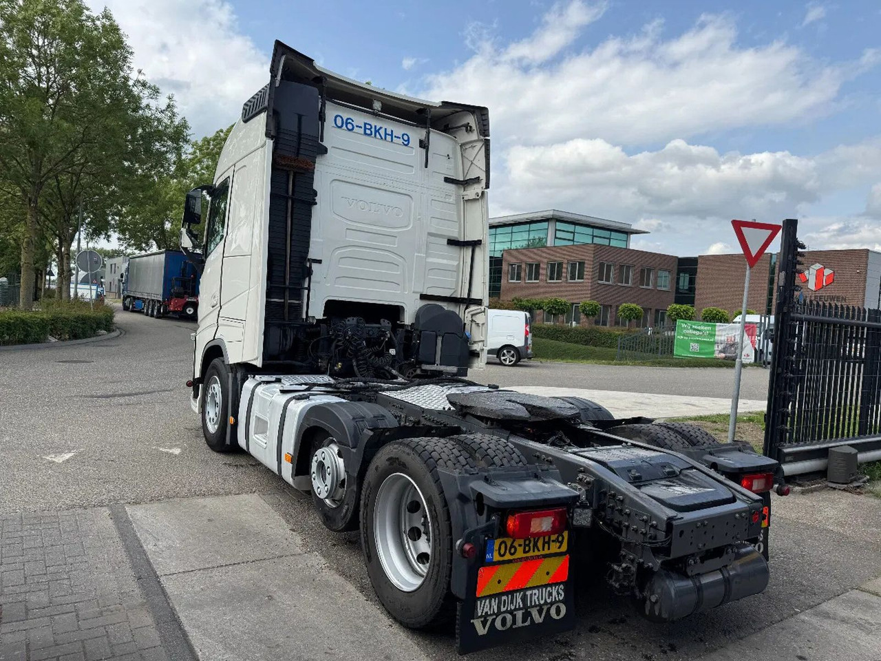 Gjysmë-kamion Volvo FH 460 6X2 - EURO 6 + KIPPER HYDR. + LIFTING AXL: foto 6