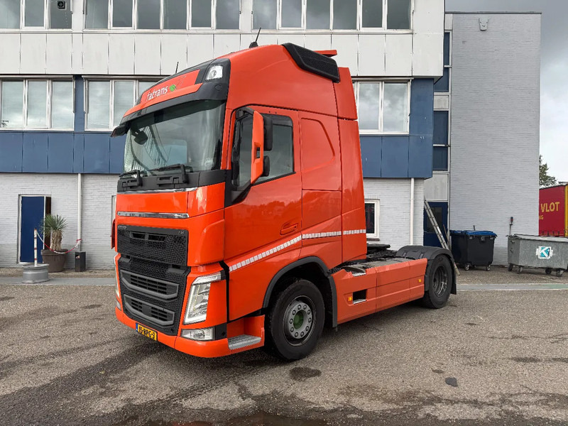 Volvo FH 500 4X2 EURO 6 SKIRTS STANDKLIMA - Gjysmë-kamion: foto 1 Volvo FH 500 4X2 EURO 6 SKIRTS STANDKLIMA - Gjysmë-kamion: foto 1