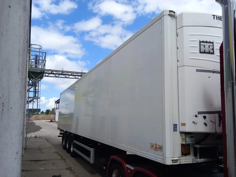 Gray and Adams 6X THERMO KING SLX 200 -13,4X2,5X2,6 METER - BPW DRUM BRAKES - Gjysmë rimorkio frigorifer: foto 4 Gray and Adams 6X THERMO KING SLX 200 -13,4X2,5X2,6 METER - BPW DRUM BRAKES - Gjysmë rimorkio frigorifer: foto 4