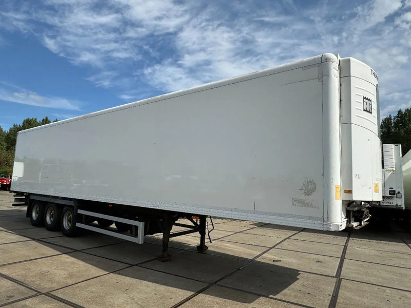 Gray and Adams 6X THERMO KING SLX 200 -13,4X2,5X2,6 METER - BPW DRUM BRAKES - Gjysmë rimorkio frigorifer: foto 4 Gray and Adams 6X THERMO KING SLX 200 -13,4X2,5X2,6 METER - BPW DRUM BRAKES - Gjysmë rimorkio frigorifer: foto 4