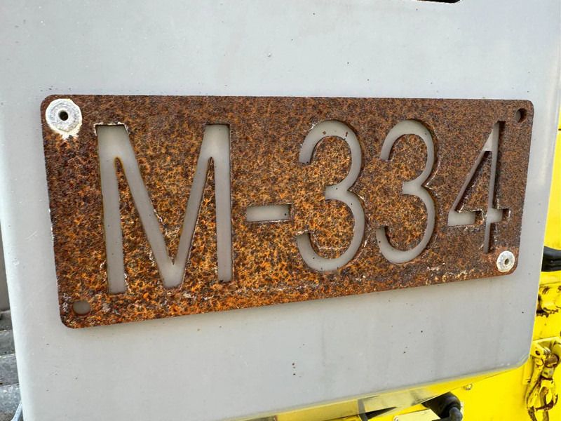 Pirun më naftë Kalmar M334 DCD 160-12 M334 DCD 160-12: foto 15 Pirun më naftë Kalmar M334 DCD 160-12 M334 DCD 160-12: foto 15