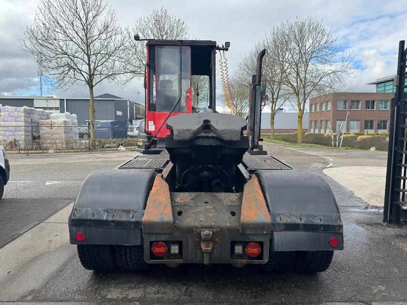 Kalmar TT612D 4X2 - Traktor terminal: foto 5 Kalmar TT612D 4X2 - Traktor terminal: foto 5