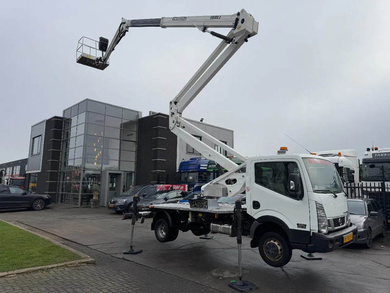 Nissan Cabstar 35.12 + ISOLI 21 METER AERIAL PLATFORM - Kamioncine: foto 3 Nissan Cabstar 35.12 + ISOLI 21 METER AERIAL PLATFORM - Kamioncine: foto 3