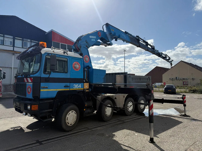 MAN 33.463 33-463 8x4 met 62 effer kraan 6x uitschuifbaar - Kamion me vinç: foto 2 MAN 33.463 33-463 8x4 met 62 effer kraan 6x uitschuifbaar - Kamion me vinç: foto 2