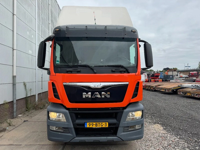 MAN TGS 26.440 6X2 EURO 6 THEMO KING 1000R TÜV TILL 08-2026 - Kamion frigorifer: foto 2 MAN TGS 26.440 6X2 EURO 6 THEMO KING 1000R TÜV TILL 08-2026 - Kamion frigorifer: foto 2