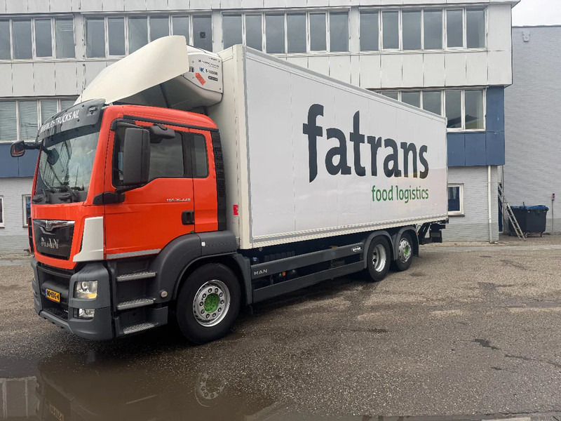 MAN TGS 26.440 6X2 EURO 6 THERMO KING + LOAD LIFT - Kamion frigorifer: foto 1 MAN TGS 26.440 6X2 EURO 6 THERMO KING + LOAD LIFT - Kamion frigorifer: foto 1