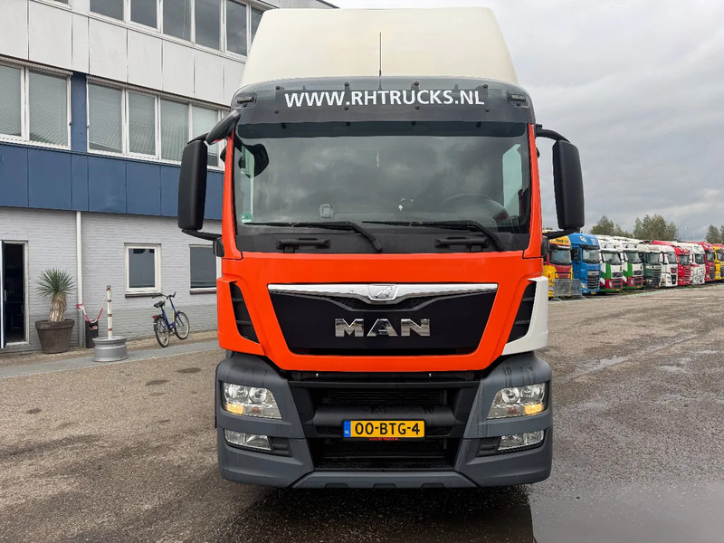 MAN TGS 26.440 6X2 EURO 6 THERMO KING + LOAD LIFT - Kamion frigorifer: foto 2 MAN TGS 26.440 6X2 EURO 6 THERMO KING + LOAD LIFT - Kamion frigorifer: foto 2