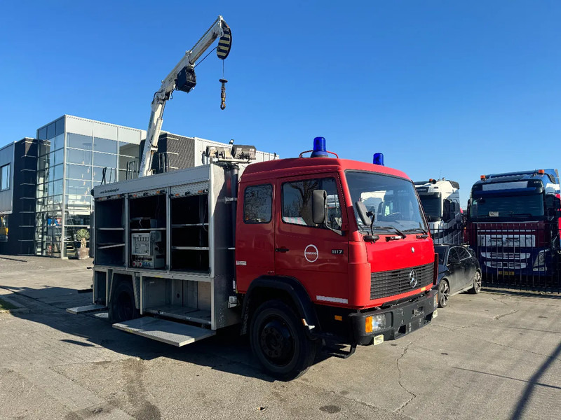 Mercedes-Benz 1117 4X2 FIRE TRUCK HIAB 050A ONLY 105787 KM - Zjarrfikëse: foto 2 Mercedes-Benz 1117 4X2 FIRE TRUCK HIAB 050A ONLY 105787 KM - Zjarrfikëse: foto 2