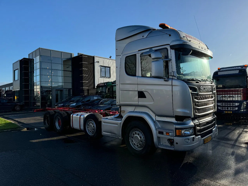Scania R730 V8 8X4 EURO 6 BIG AXLES - Kamion kabinë-shasi: foto 1 Scania R730 V8 8X4 EURO 6 BIG AXLES - Kamion kabinë-shasi: foto 1
