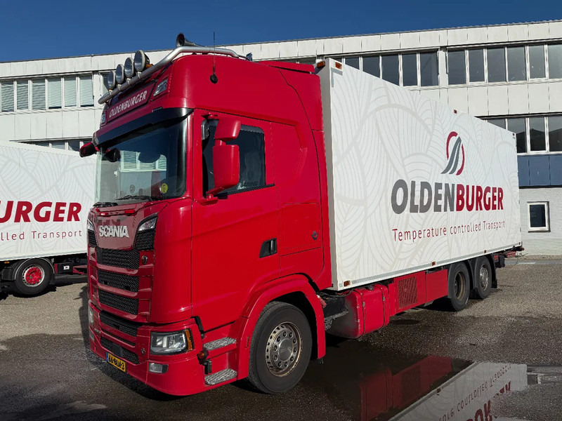 Scania S520 V8, 6X2, INTARDER, COMPLEET 2018 - Kamion frigorifer: foto 1 Scania S520 V8, 6X2, INTARDER, COMPLEET 2018 - Kamion frigorifer: foto 1