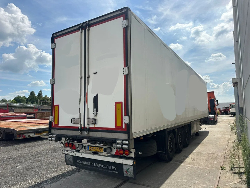 Schmitz Cargobull SCB*S3B THERMO KING SLX300E 3 AXLE - Gjysmë rimorkio frigorifer: foto 5 Schmitz Cargobull SCB*S3B THERMO KING SLX300E 3 AXLE - Gjysmë rimorkio frigorifer: foto 5