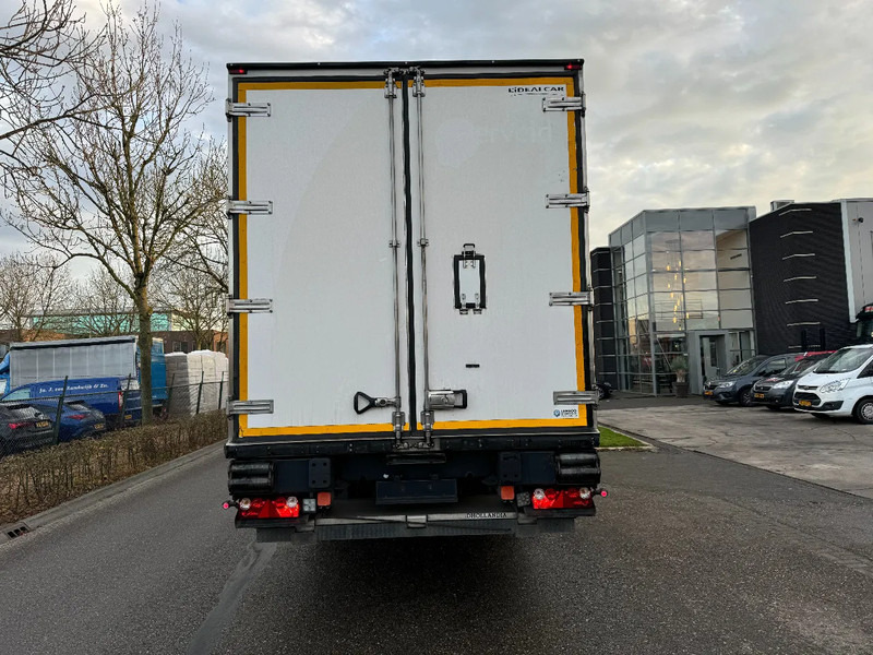 Tecnokar CARRIER VECTOR 1550 3X SAF AXLE - Gjysmë rimorkio frigorifer: foto 4 Tecnokar CARRIER VECTOR 1550 3X SAF AXLE - Gjysmë rimorkio frigorifer: foto 4