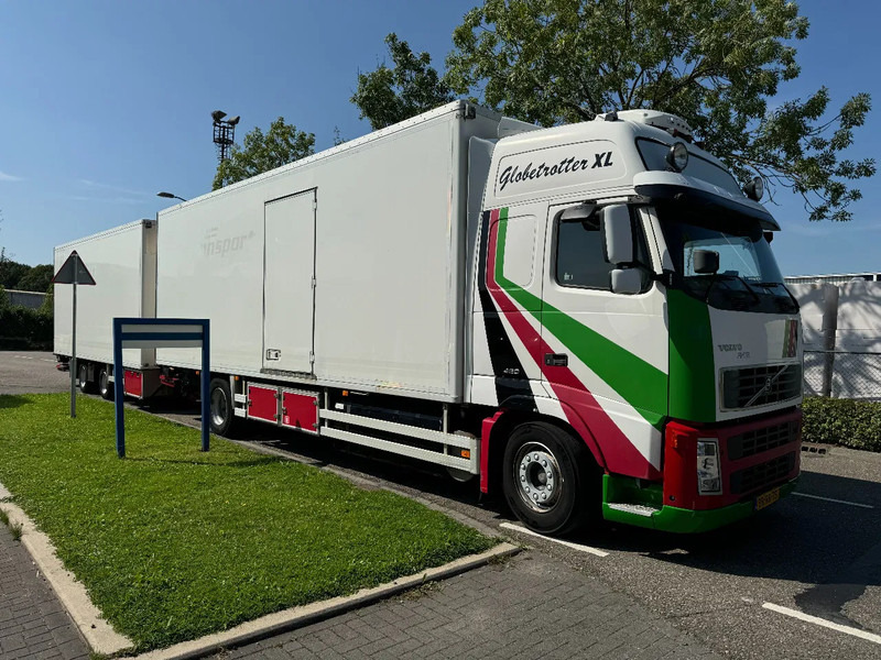 Volvo FH 12.420 4X2 EURO 3+ BURG HANGER + THERMO KING + DHOLLANDIA LIFT - Kamion frigorifer: foto 3 Volvo FH 12.420 4X2 EURO 3+ BURG HANGER + THERMO KING + DHOLLANDIA LIFT - Kamion frigorifer: foto 3