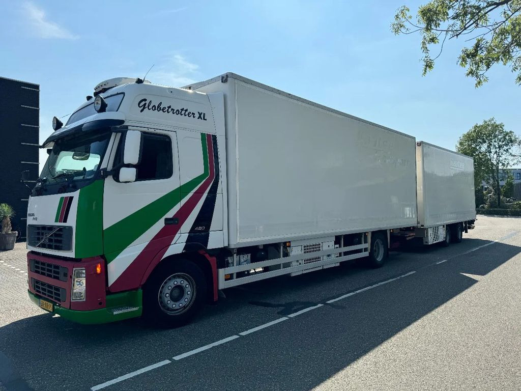 Volvo FH 12.420 4X2 EURO 3+ BURG HANGER + THERMO KING - Kamion frigorifer: foto 1 Volvo FH 12.420 4X2 EURO 3+ BURG HANGER + THERMO KING - Kamion frigorifer: foto 1
