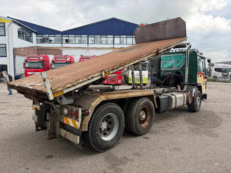Volvo FL 12.420 6X2 MANUAL GEAR / FULL STEEL SUSP. / 10 TYRES / HUB REDUCT. + CABLELIFT TIPPER + CONTAINER FLATBED - Kamion me sistem kabllor: foto 4 Volvo FL 12.420 6X2 MANUAL GEAR / FULL STEEL SUSP. / 10 TYRES / HUB REDUCT. + CABLELIFT TIPPER + CONTAINER FLATBED - Kamion me sistem kabllor: foto 4