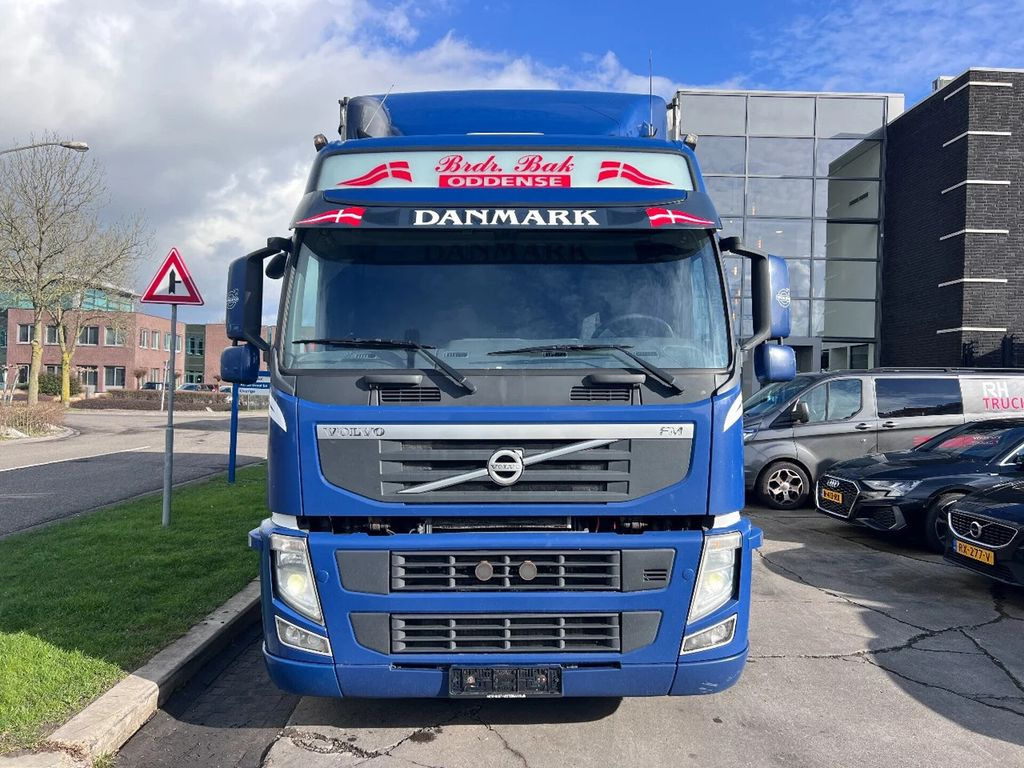 Volvo FM 370 4X2 EURO5 720x250x273 LOAD-LIFT - Kamion me tendë: foto 2 Volvo FM 370 4X2 EURO5 720x250x273 LOAD-LIFT - Kamion me tendë: foto 2