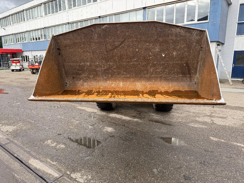 Volvo L120H, CE, 8314 UUR + CDC-STEERING - Fadrom me goma: foto 4 Volvo L120H, CE, 8314 UUR + CDC-STEERING - Fadrom me goma: foto 4