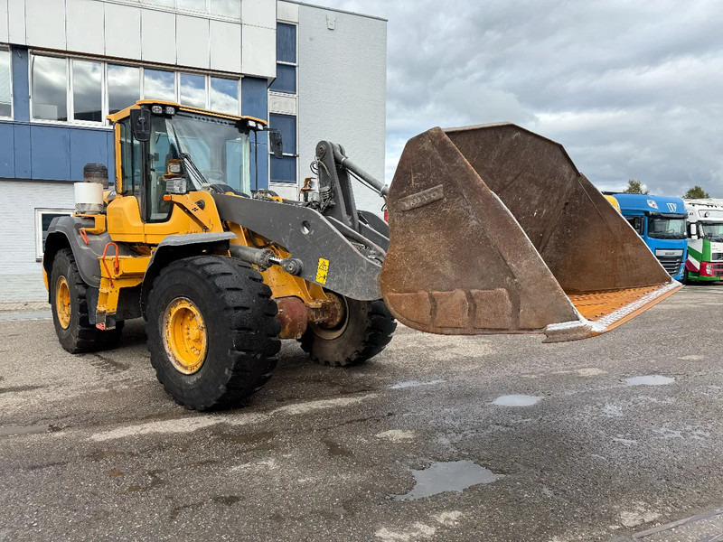 Volvo L120H, CE, 8314 UUR + CDC-STEERING - Fadrom me goma: foto 5 Volvo L120H, CE, 8314 UUR + CDC-STEERING - Fadrom me goma: foto 5