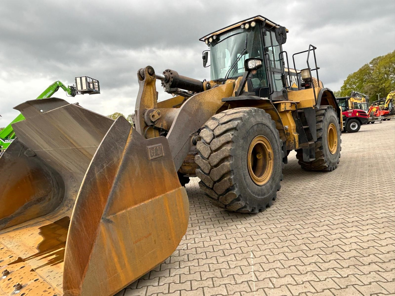 CAT 972 M - Fadrom me goma: foto 4 CAT 972 M - Fadrom me goma: foto 4