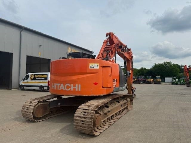 HITACHI ZX 225USLC-3 - Ekskavator me zinxhirë: foto 5 HITACHI ZX 225USLC-3 - Ekskavator me zinxhirë: foto 5
