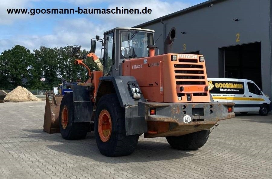 Hitachi LX 210 E - Fadrom me goma: foto 5 Hitachi LX 210 E - Fadrom me goma: foto 5