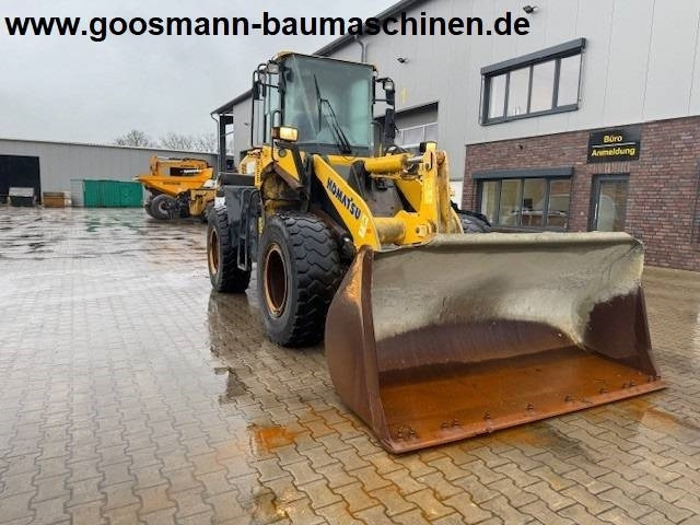 KOMATSU WA 200 - Fadrom me goma: foto 4 KOMATSU WA 200 - Fadrom me goma: foto 4