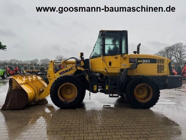 KOMATSU WA 200 - Fadrom me goma: foto 3 KOMATSU WA 200 - Fadrom me goma: foto 3