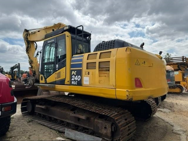Komatsu PC 240 NLC-10 - Ekskavator me zinxhirë: foto 3 Komatsu PC 240 NLC-10 - Ekskavator me zinxhirë: foto 3
