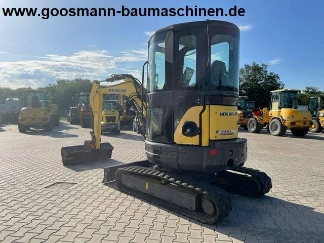 NEW HOLLAND E 29 B SR - Miniekskavator: foto 3 NEW HOLLAND E 29 B SR - Miniekskavator: foto 3