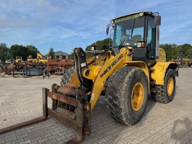 New Holland W 110 B W 110 B - Fadrom me goma: foto 3 New Holland W 110 B W 110 B - Fadrom me goma: foto 3