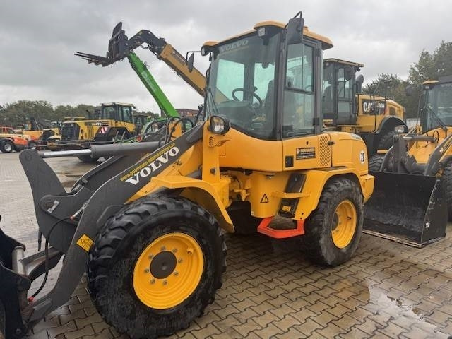 Volvo L 30 G - Fadrom me goma: foto 5 Volvo L 30 G - Fadrom me goma: foto 5