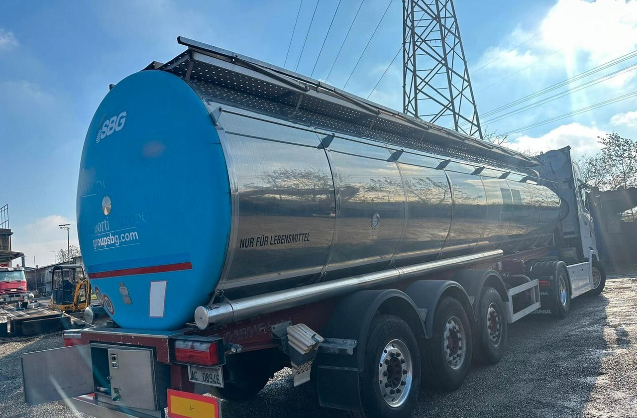 Semirimorchio cisterna Menci trasporto alimentari - Gjysmë rimorkio me bot: foto 1 Semirimorchio cisterna Menci trasporto alimentari - Gjysmë rimorkio me bot: foto 1