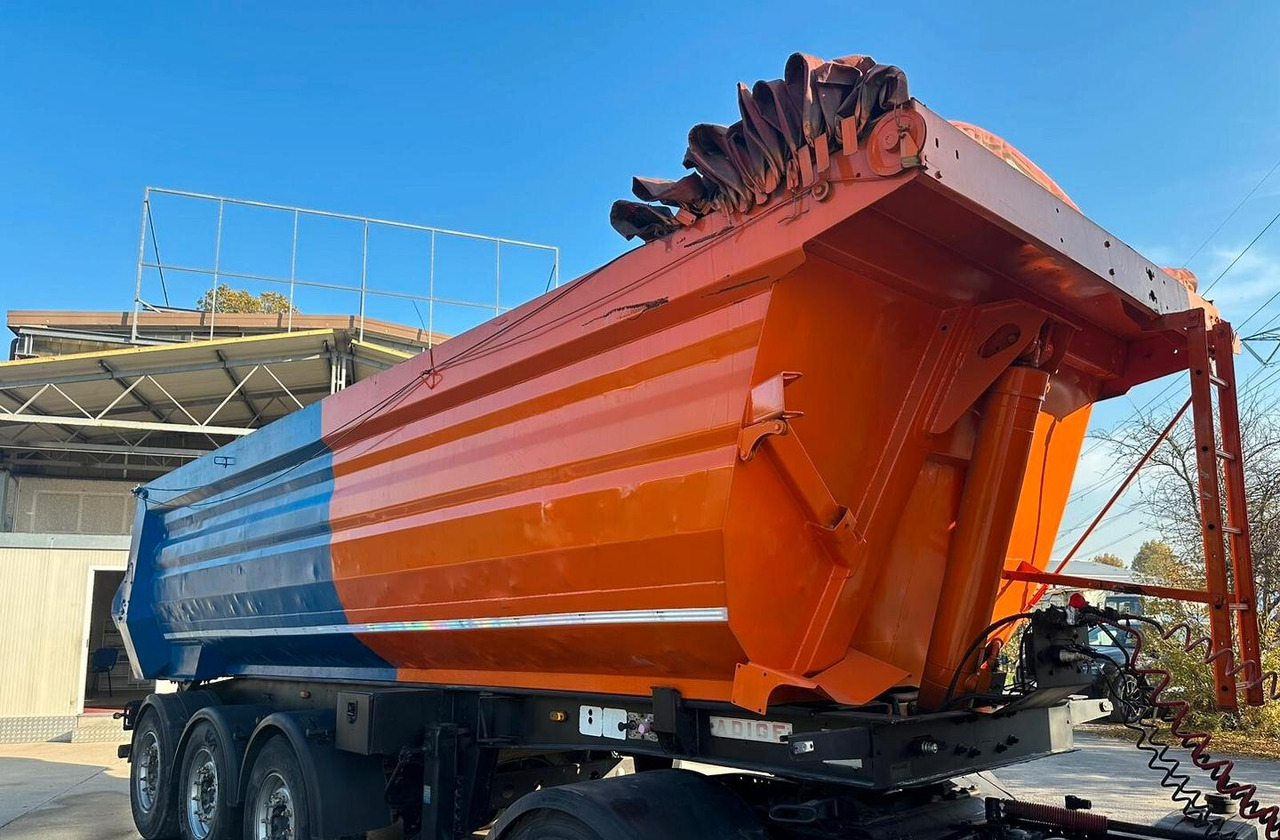 Semirimorchio ribaltabile Adige - Gjysmë rimorkio vetëshkarkuese: foto 2 Semirimorchio ribaltabile Adige - Gjysmë rimorkio vetëshkarkuese: foto 2