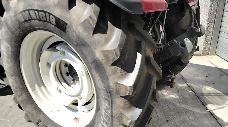 Traktor Valtra T153 Versu: foto 6