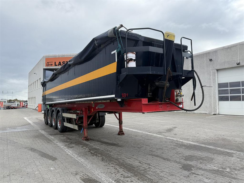 Benalu 38 m³ - Gjysmë rimorkio vetëshkarkuese: foto 3 Benalu 38 m³ - Gjysmë rimorkio vetëshkarkuese: foto 3