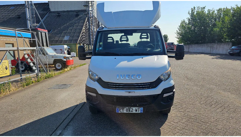 Iveco Daily IS70CI2BA - Kamion kabinë-shasi: foto 2 Iveco Daily IS70CI2BA - Kamion kabinë-shasi: foto 2