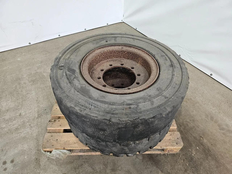 Michelin FULL RUBBER - Gomë: foto 1 Michelin FULL RUBBER - Gomë: foto 1