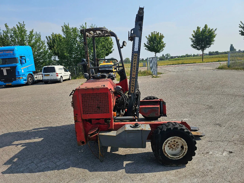 Moffett M4 20.3 RE4-45-1350-1000 - Pirun ngritës: foto 4 Moffett M4 20.3 RE4-45-1350-1000 - Pirun ngritës: foto 4